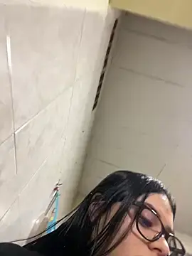 Stripchat Live Sex of alissonfernandez_