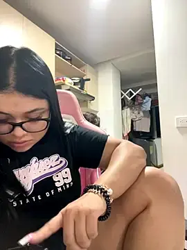 Stripchat Nude Webcam of alissonfernandez_