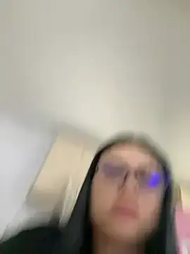 Stripchat Free Porn Cam of alissonfernandez_
