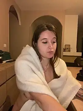 Stripchat Live Sex Cam of duomagique_off