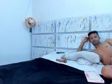 Stripchat Best live sex cam show of Nikki_and_Mayk