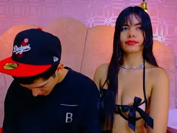 Stripchat Free Live Porn of CharlotteandTaylorr