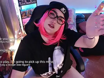 Stripchat Adult Webcams of Emmy_Ruiz