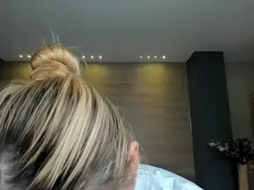 Stripchat Best Webcam of NiaHolland