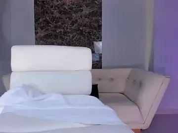 Stripchat Watch Live Sex Cams of NiaHolland