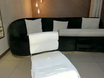 Stripchat Free Porn Cam of NiaHolland