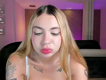 Stripchat Best live sex cam show of NiaHolland