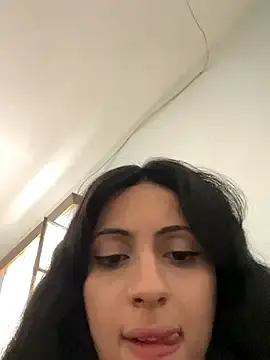 Stripchat Live Sex Cam of Noura69