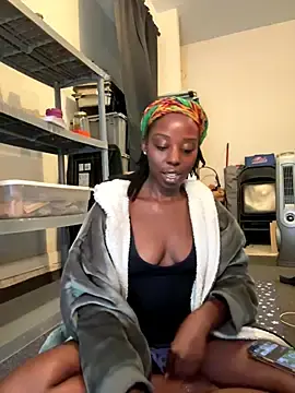 Stripchat Live Sex Cam of choclatepeaach