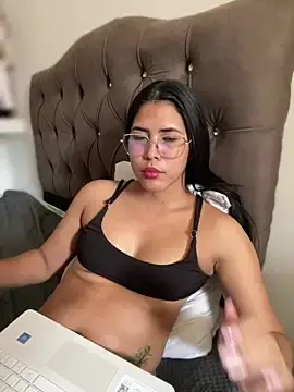 Stripchat Watch Live Sex Cams of alysson_18