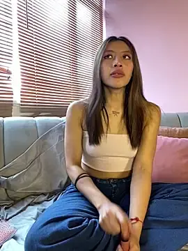 Stripchat Watch Live Sex Cams of KloePink_