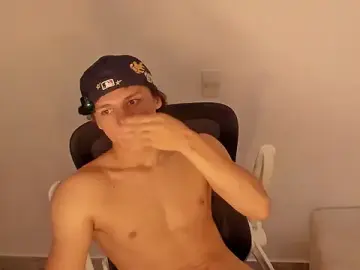 Stripchat Nude Webcam of laurent_nova