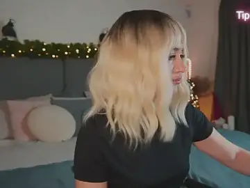 Stripchat Free Porn Cam of Micky__love