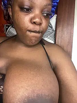 Stripchat Sex Cam of _bellaa