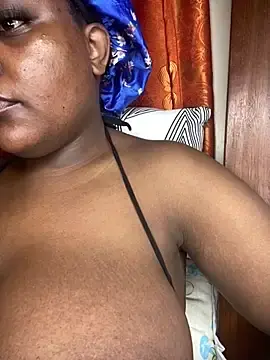 Stripchat Live Sex of _bellaa