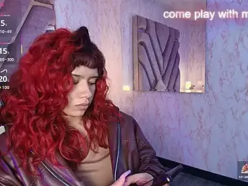 Stripchat Free Porn Cam of redd_pandaa