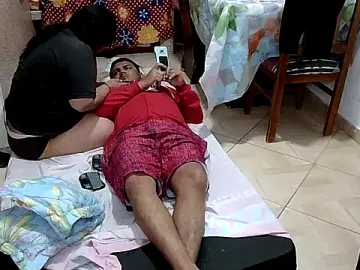 Stripchat Adult Webcam of Boycuriousxxx