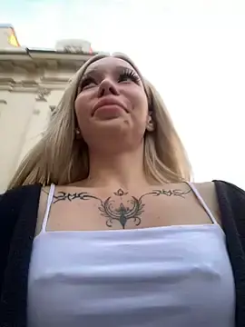 Stripchat Free Porn Cam of babydolll