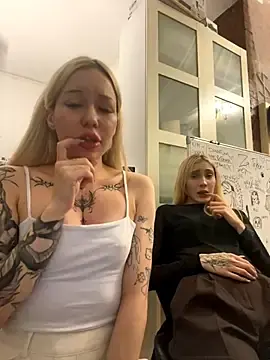 Stripchat Free Porn Cam of babydolll