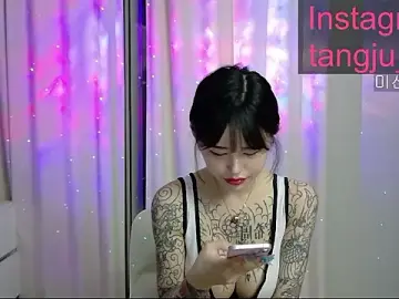 Stripchat Free Porn Cam of tangju7