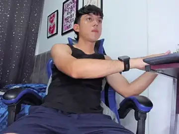 Stripchat Live Sex of The_skinnyguys