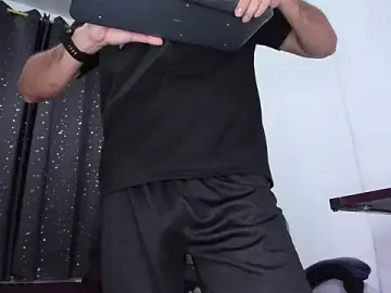 Stripchat Live Sex Cam of The_skinnyguys