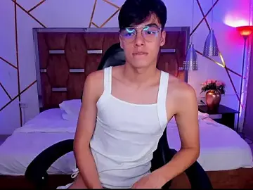 Stripchat Watch Live Sex Cams of Gerony_