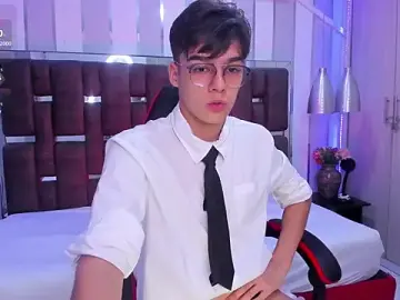 Stripchat Nude Webcam of Gerony_