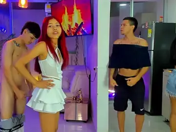 Stripchat Sex Cam of stangirls_