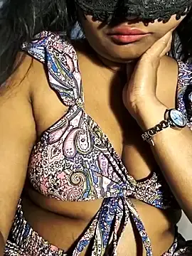 Stripchat Adult Webcam of DIRTYSECRET_QUEEN_07