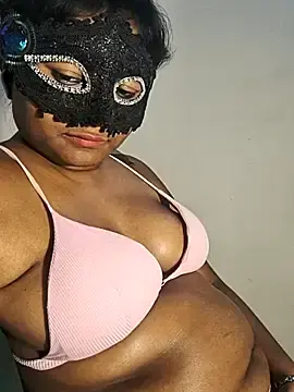 Stripchat Sex Cam of DIRTYSECRET_QUEEN_07