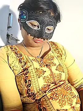 Stripchat Free Porn Cam of DIRTYSECRET_QUEEN_07