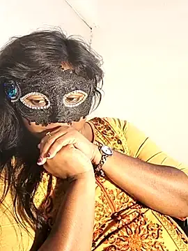 Stripchat Adult Webcam of DIRTYSECRET_QUEEN_07