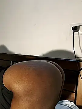 Stripchat Free Porn Cam of FANTASY_QUEEN_07