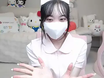 Stripchat Free Live Porn of momo_room