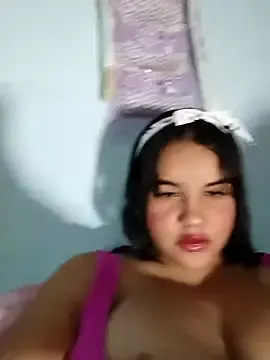 Stripchat Watch Live Sex Cams of Bellota_22_Fuckme