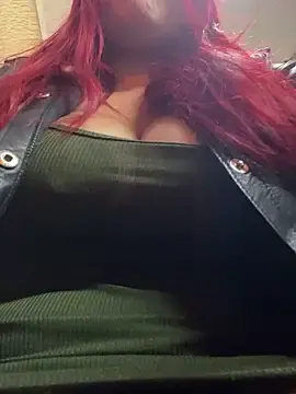 Stripchat Watch Live Sex Cams of lia_moon77