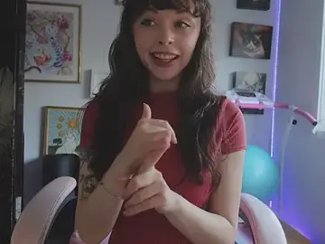 Stripchat Free Live Porn of makiyahbelle