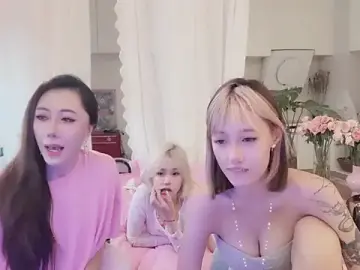 Stripchat Free Porn Cam of bingbingbaby