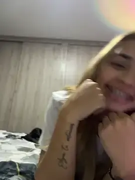 Stripchat Live Porn of JoselinFlower_