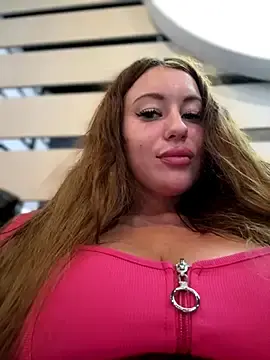 Stripchat Adult Webcam of AndreaMood