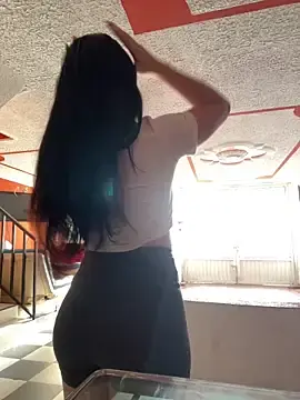 Stripchat Watch Live Sex Cams of Sofhi_corolinne31