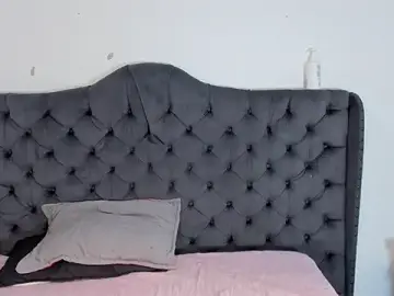 Stripchat Live Sex of two_milkyway