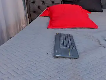 Stripchat Live Sex of two_milkyway