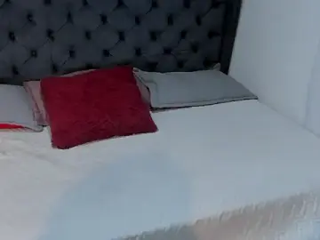 Stripchat Live Sex of two_milkyway