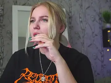 Stripchat Live Sex Cam of Moon_Valkyrie