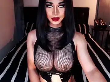 Stripchat Nude Webcam of xMASSIVECOCKMISTRESS