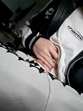 Stripchat Best live sex cam show of BigJuicy18cm