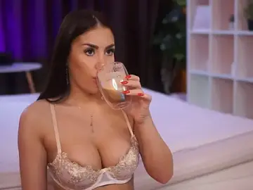 Stripchat Adult Webcam of CataleyaSyrene