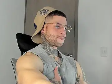 Stripchat Watch Live Sex Cams of _jamesleandros1